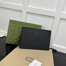 Gucci Clutch Bags